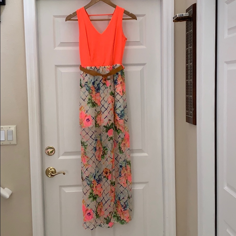 Maxi dress